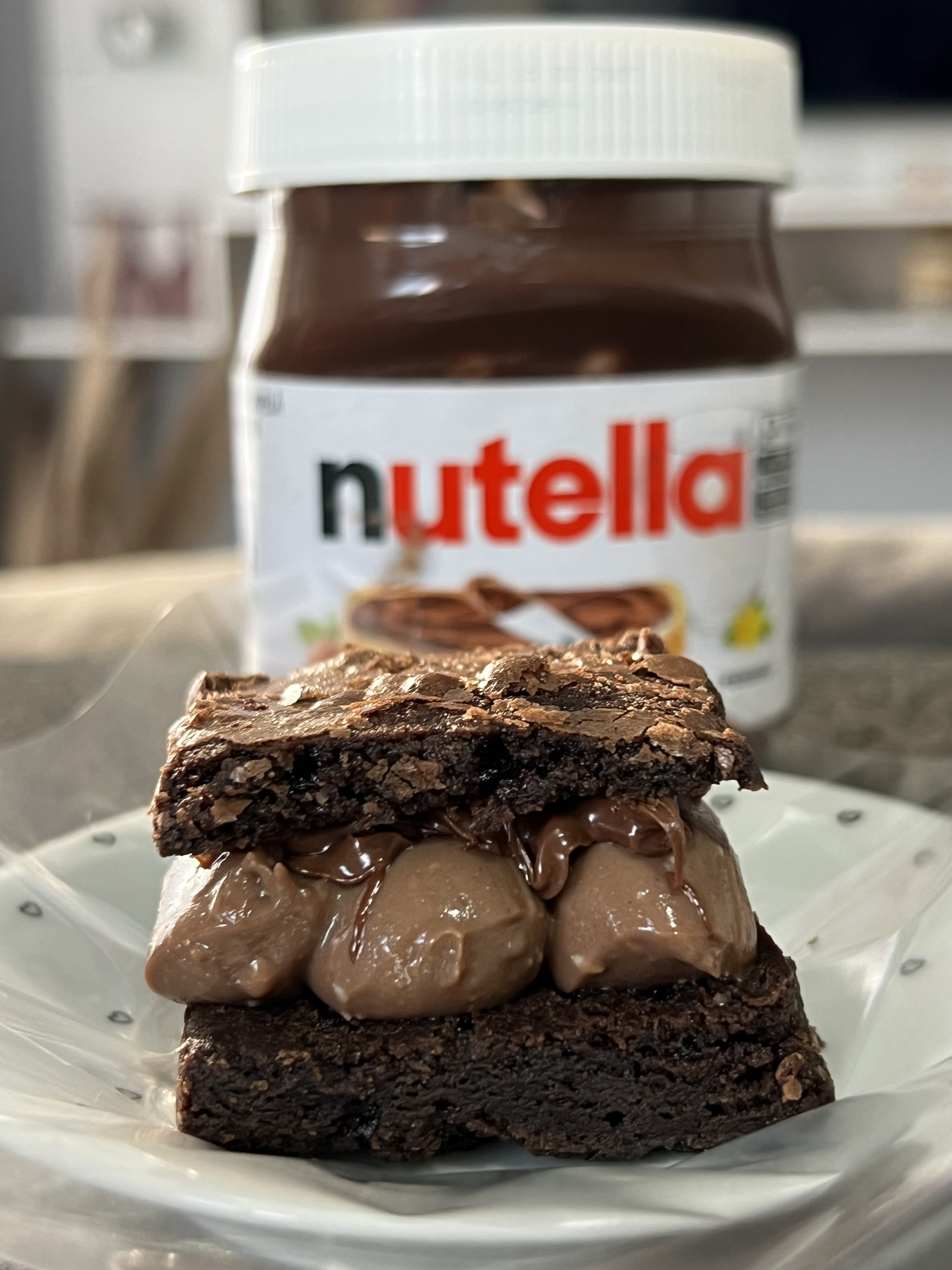 Brownie artesanal com recheio cremoso de brigadeiro e Nutella